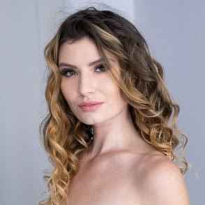 Candice Demellza
