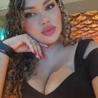 TianaRios_Pink
