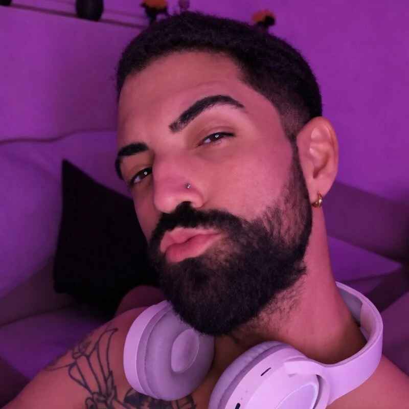MorenodickStrong