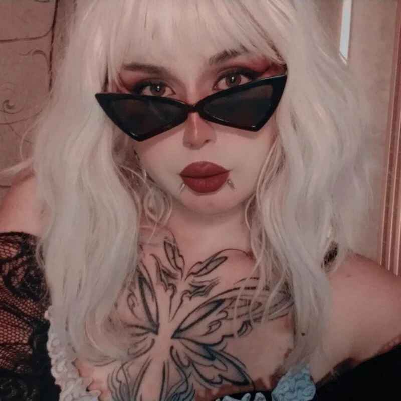 Miss_Camilla_