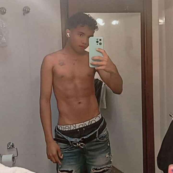 AlessandroBlack_