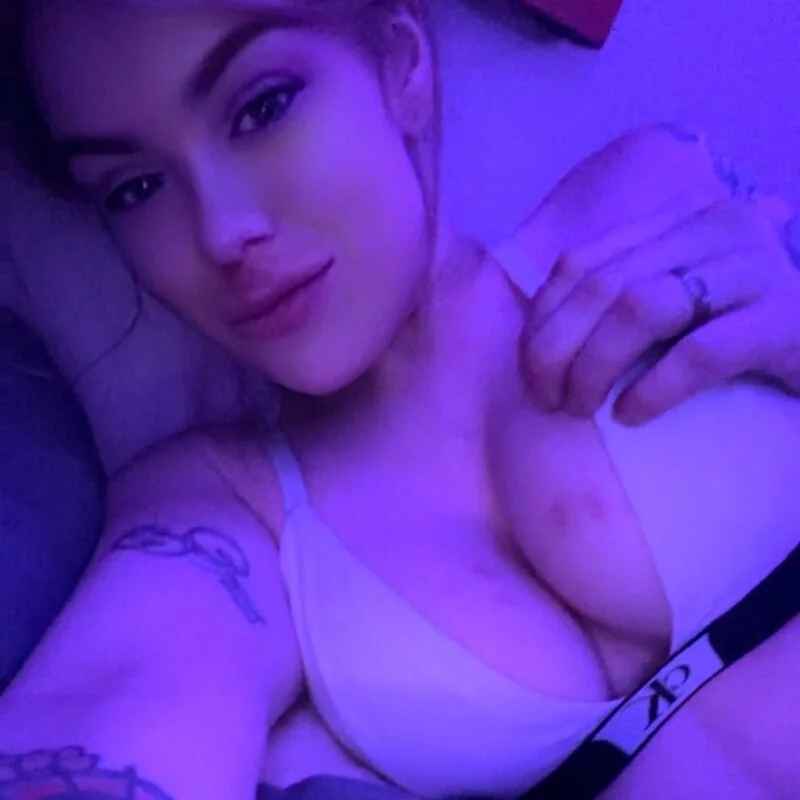 LaurenRae_x