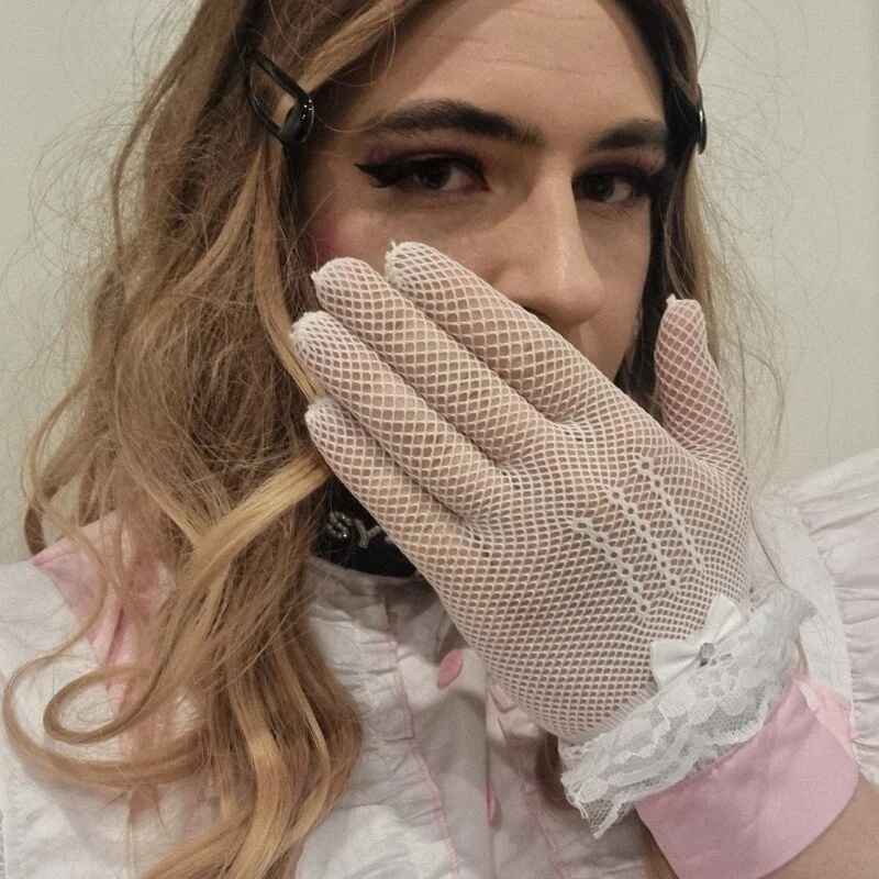 Sissy_Anna_001
