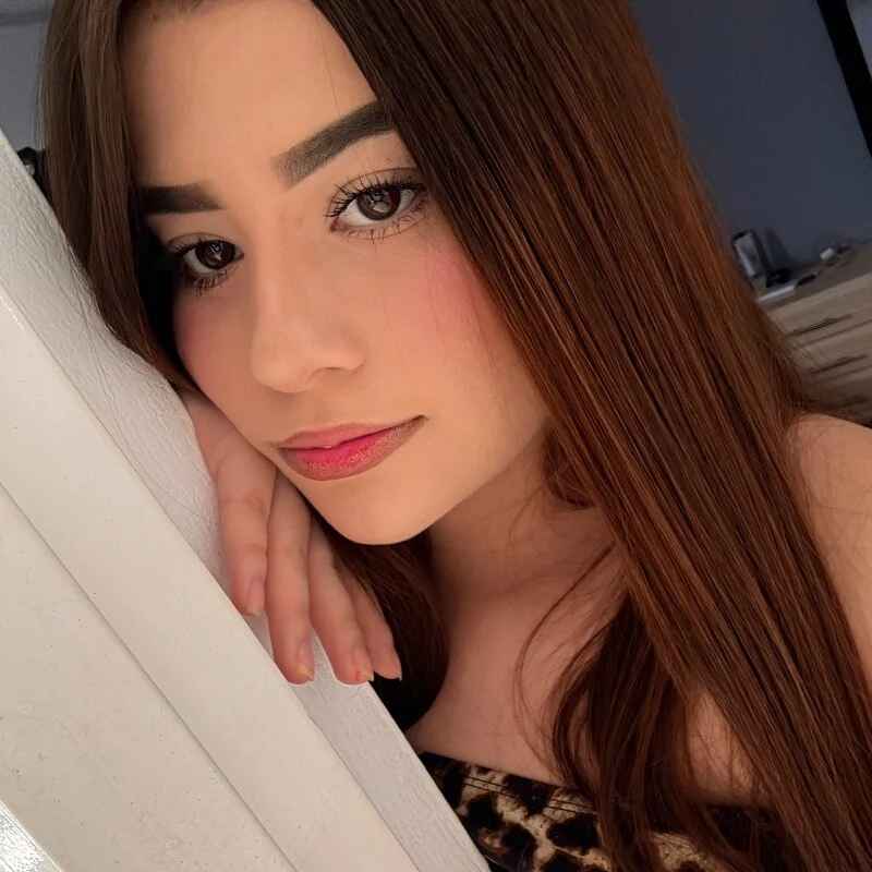 Lily_Valencia