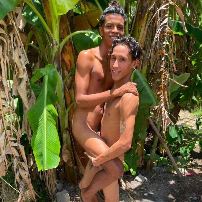 GayBoysOutside