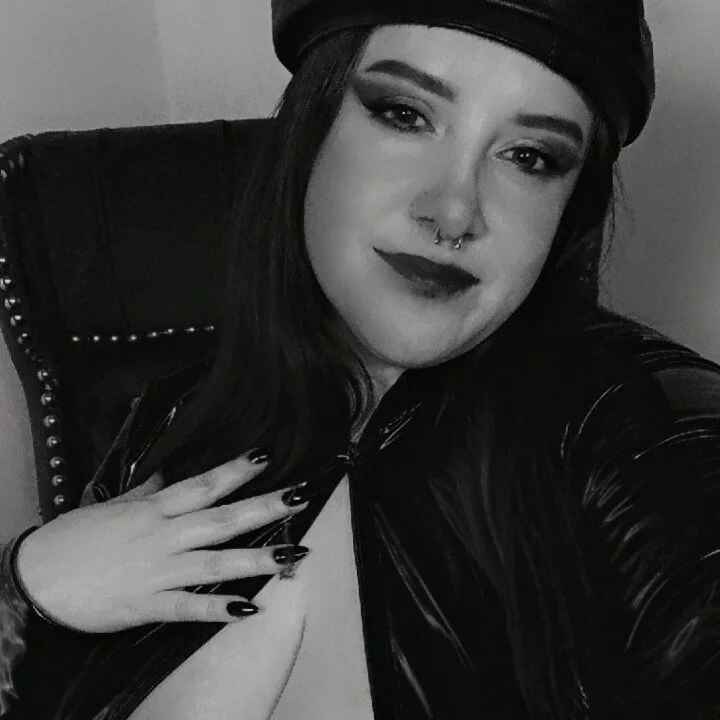 Lena_black_