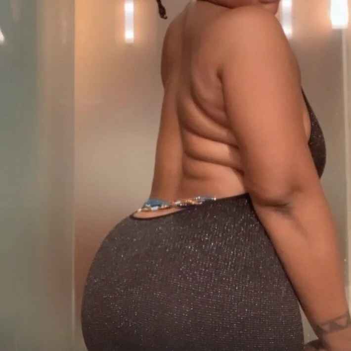CurvyLady26