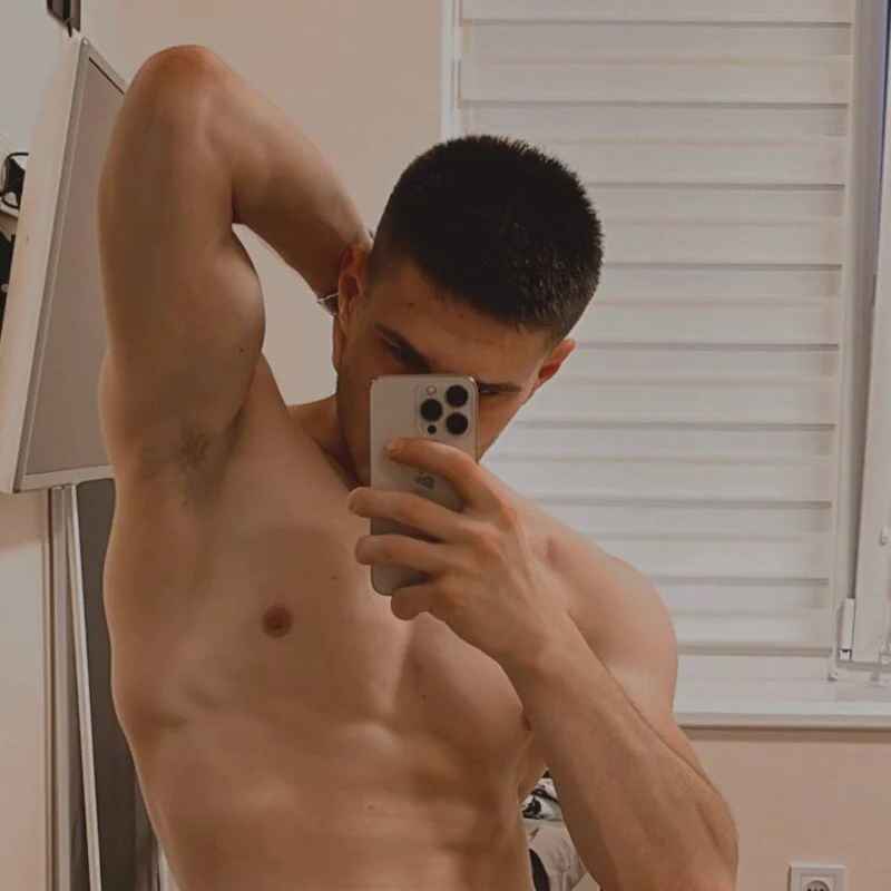 Ian_Cale
