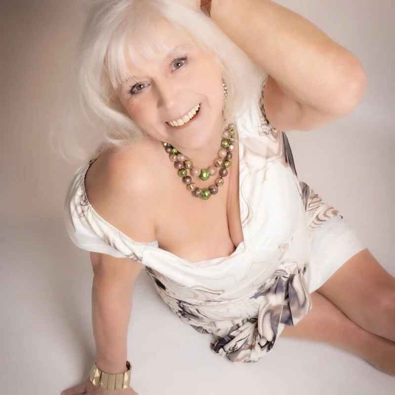 HotGrandma70