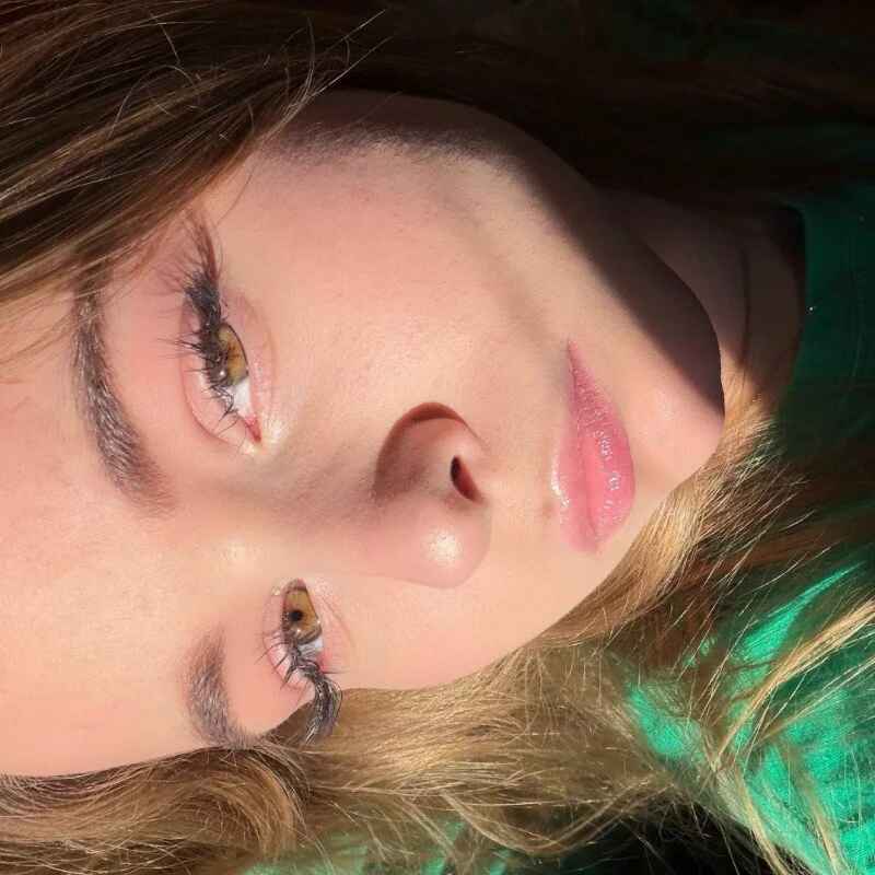 LiviaSmelser