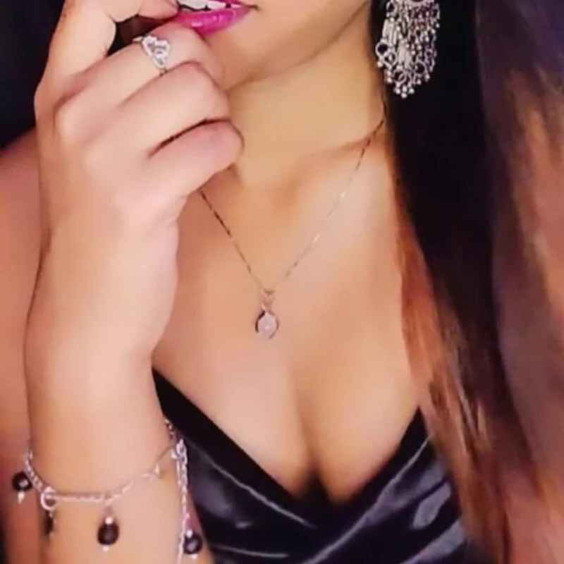 Eliza_hot_21