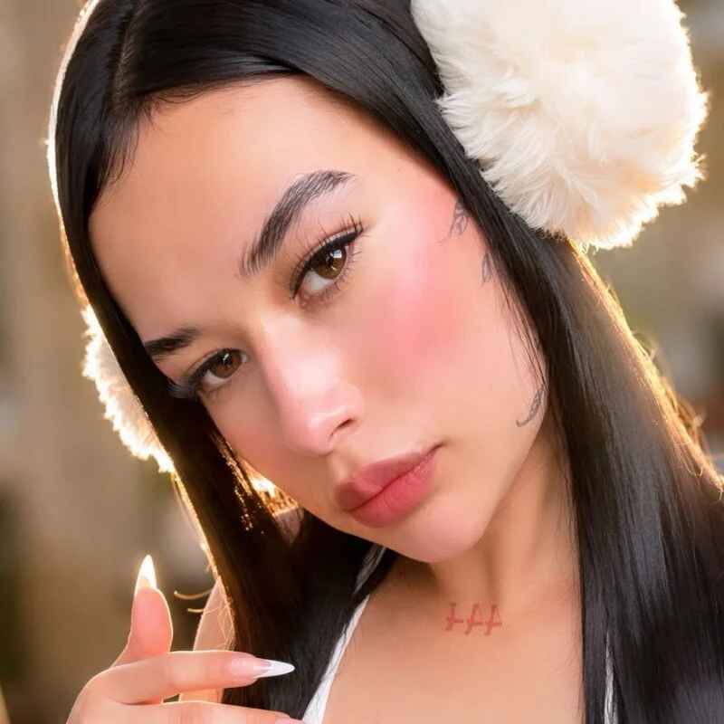 Scarleett_bms