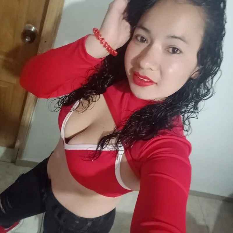 Alira_hott