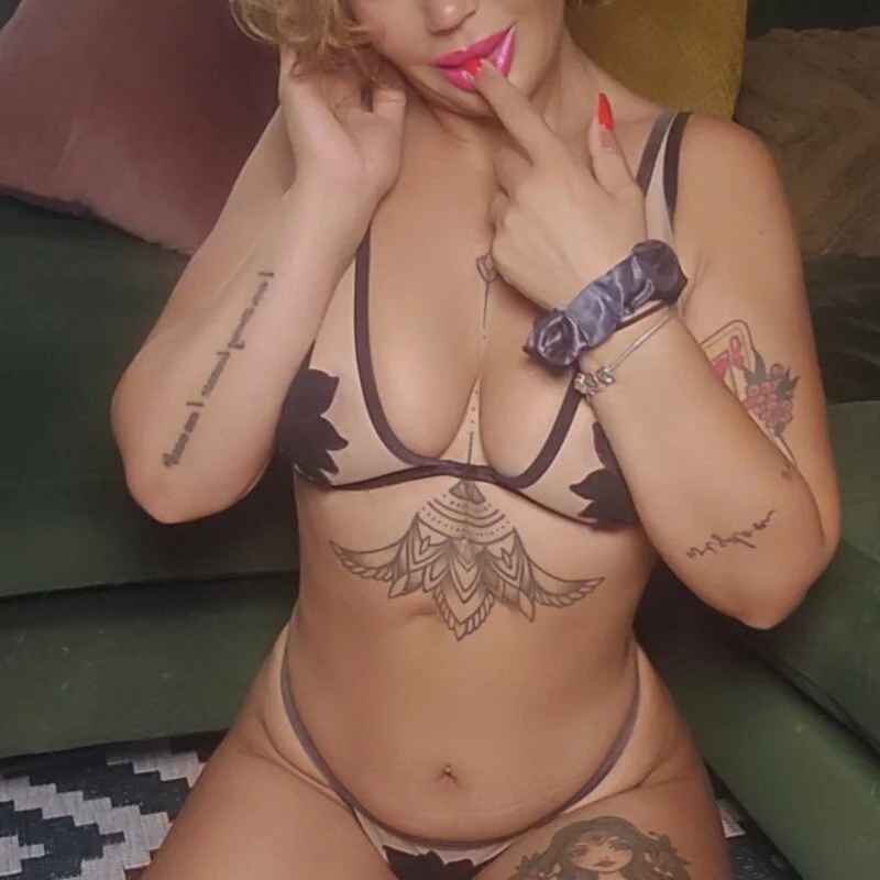 LovelyLucinda