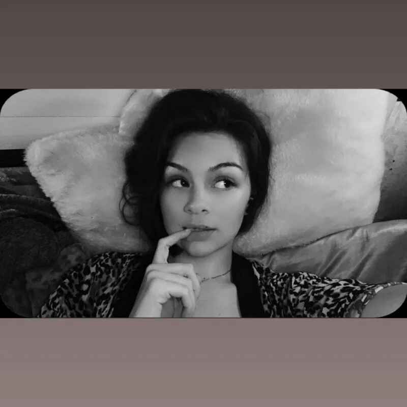 alylouwho
