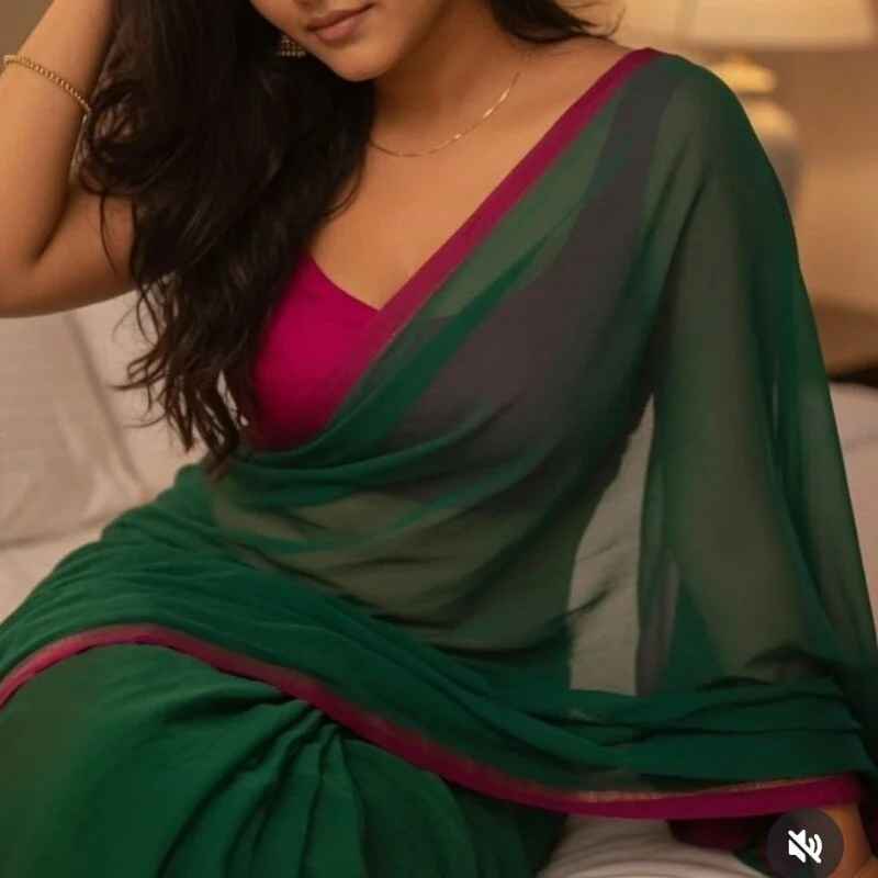 tamil_Sigappu_Roja