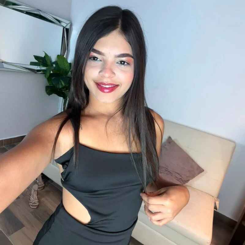 miafistingx