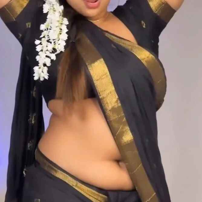 tamilselvicouple