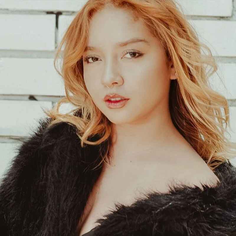 Juliiee_