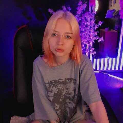 PetiteLia_