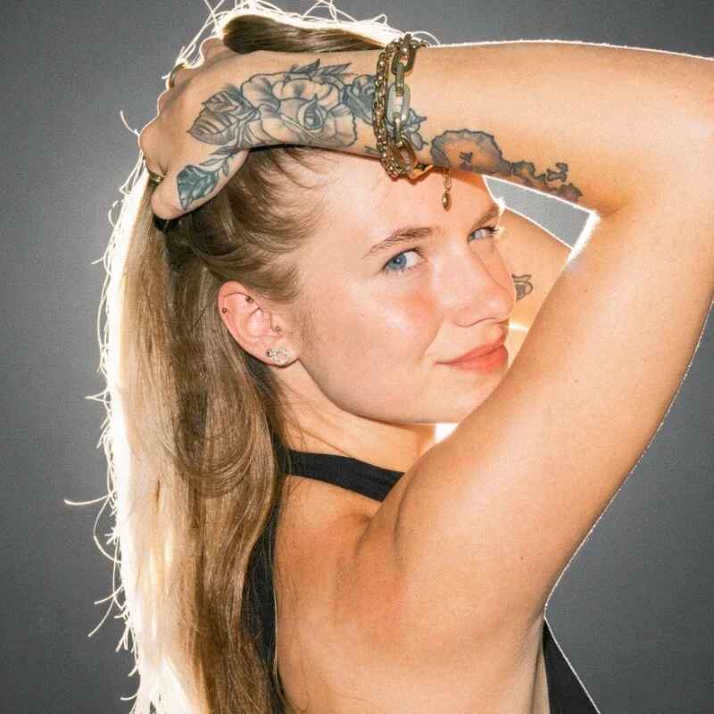 Lilyschote_official