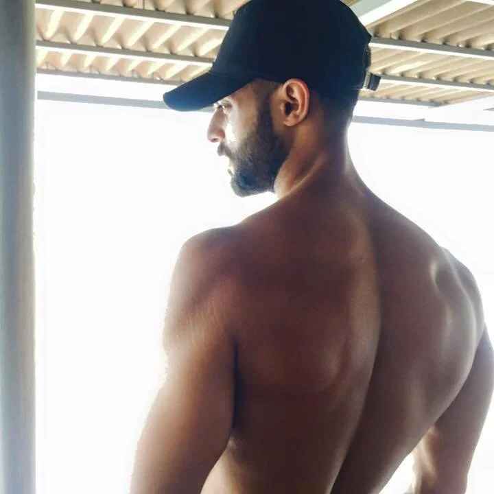 BrownGuyLiftsss