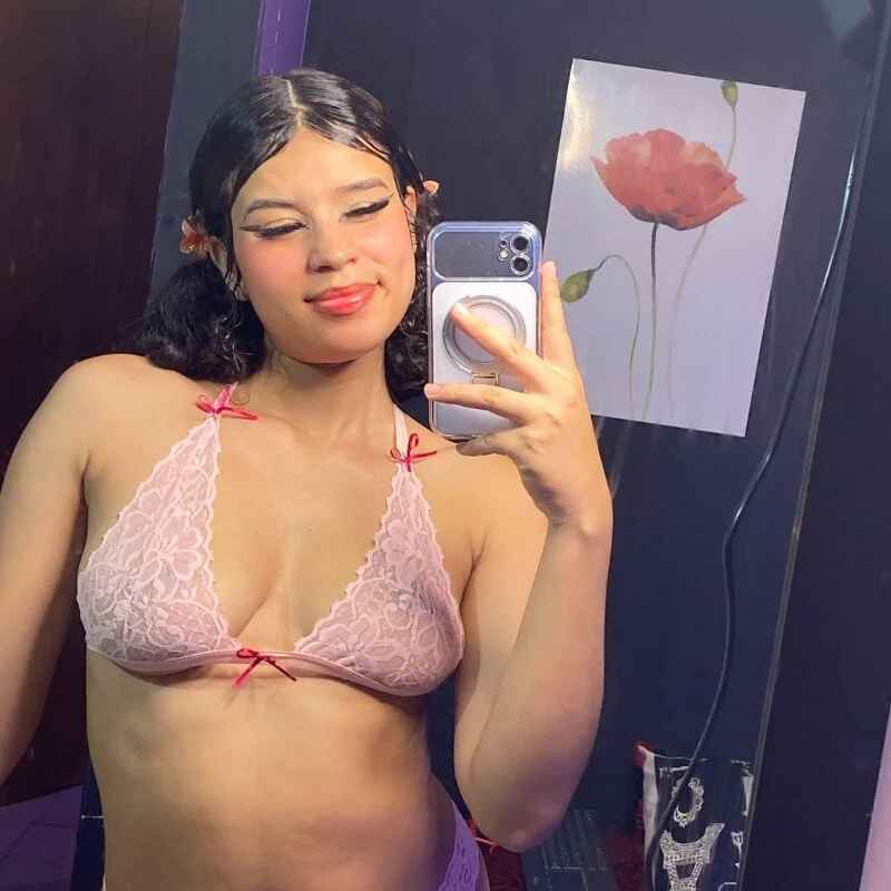 Kiara_velvett