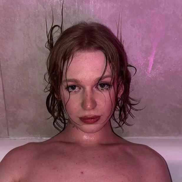 Olivia-Pink