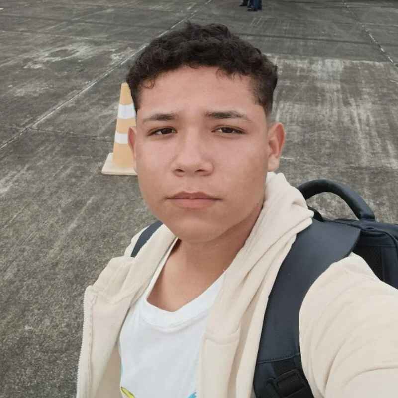 Axel_West8