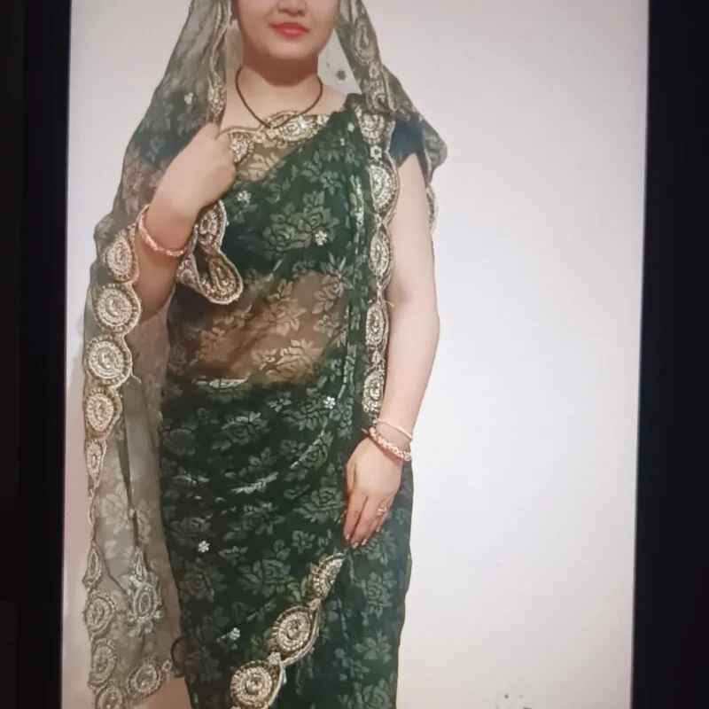 sexymahi-11