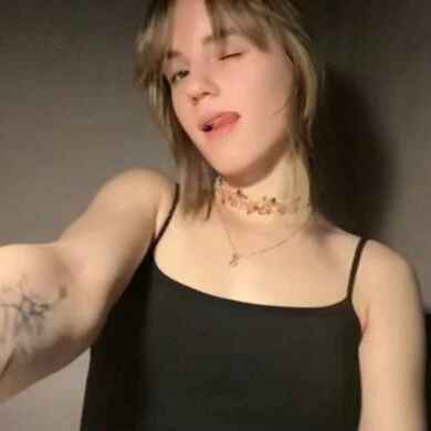 Tessa_Shy_