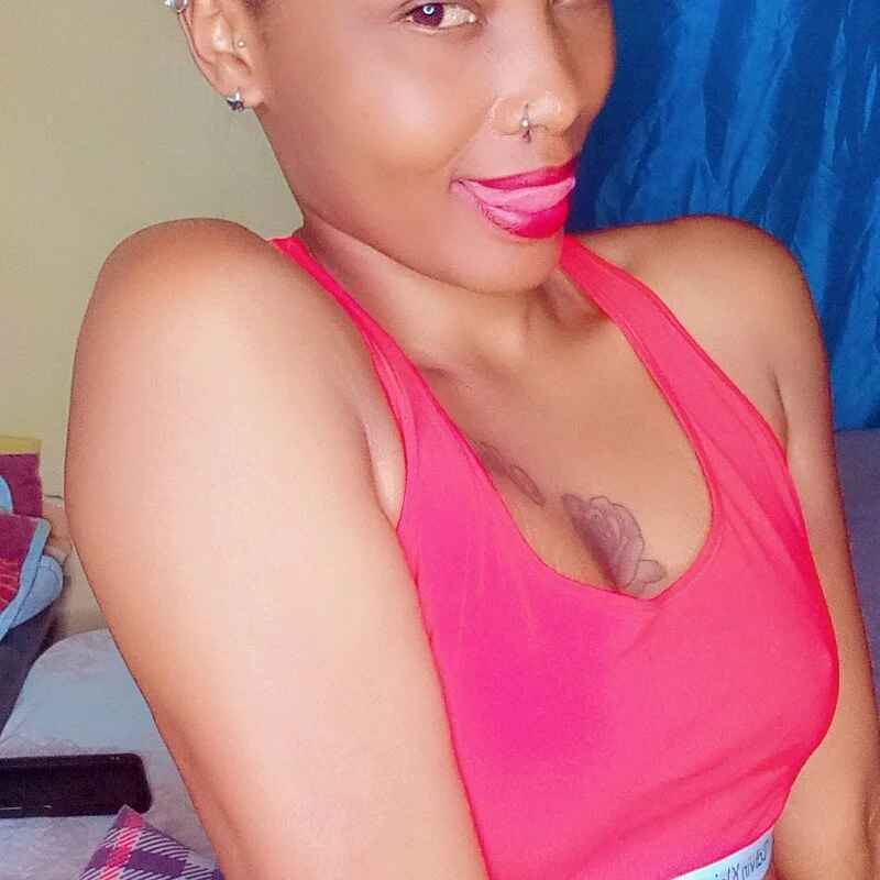 Pinky_shyee