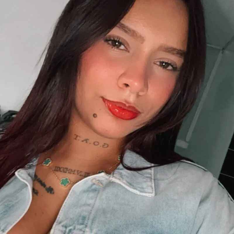 Selena_grey333