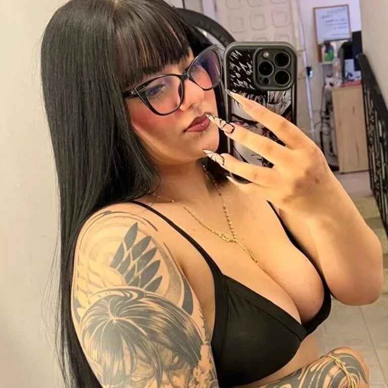 EternaAura_