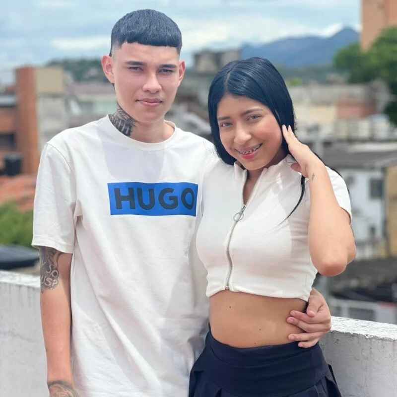SexCoupleYoung