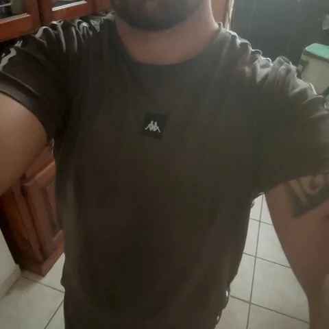 Andr9878