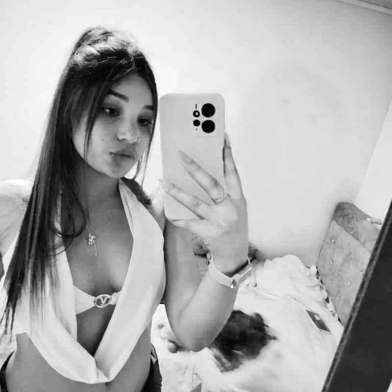 laurasmith__
