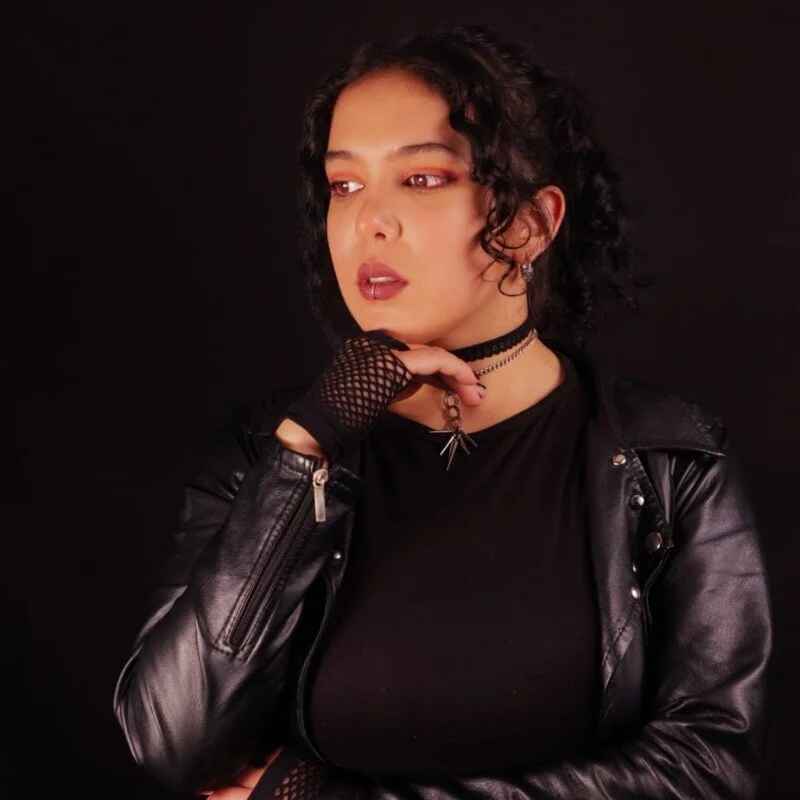 Freya_velvet_