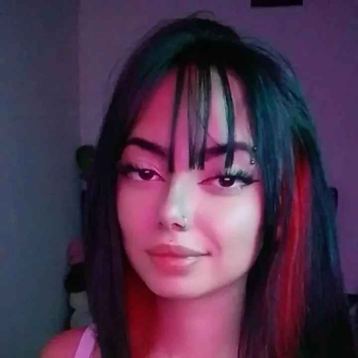 jenn_red_tf