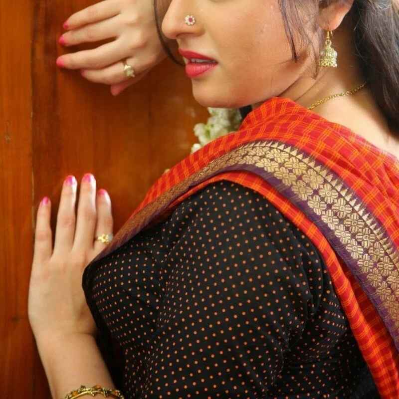 Sanvi_888