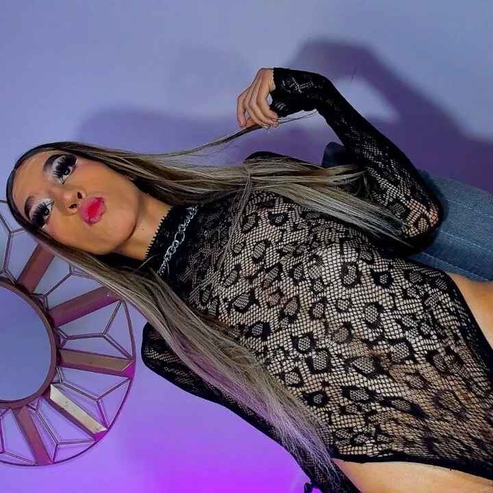 sara_bigcockxx