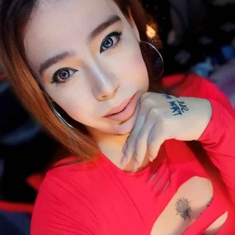 GoddessBigboobs