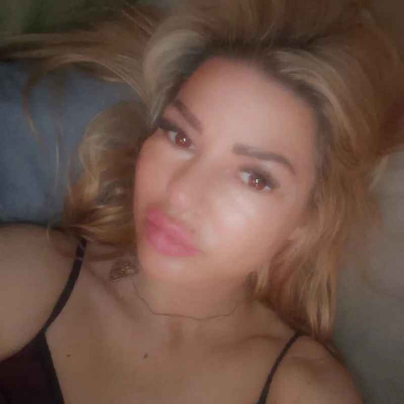SuriFlirt