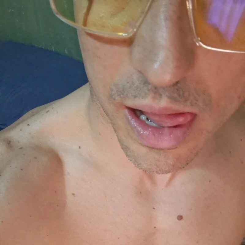 Casado_GYM_hot