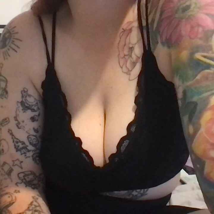 Selena__LuxX
