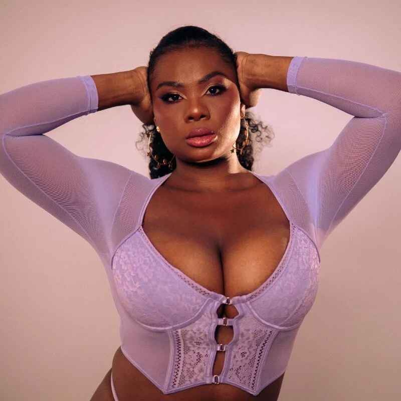 huge_boobs_ebony_