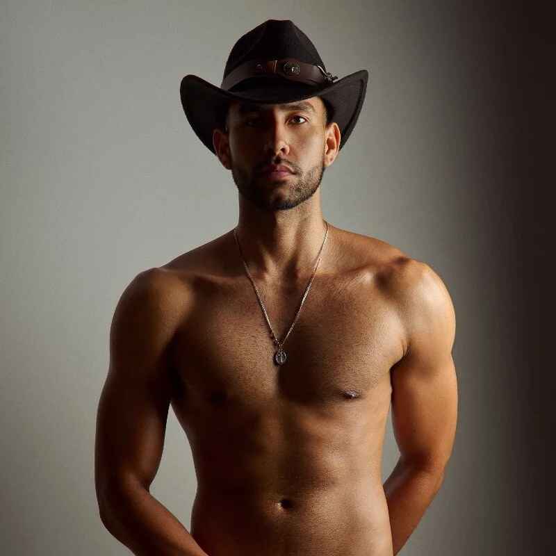 AronnCruz