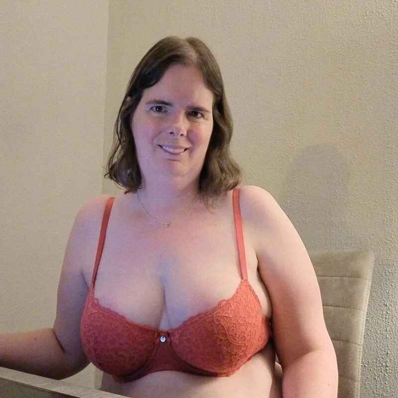 desiree4546