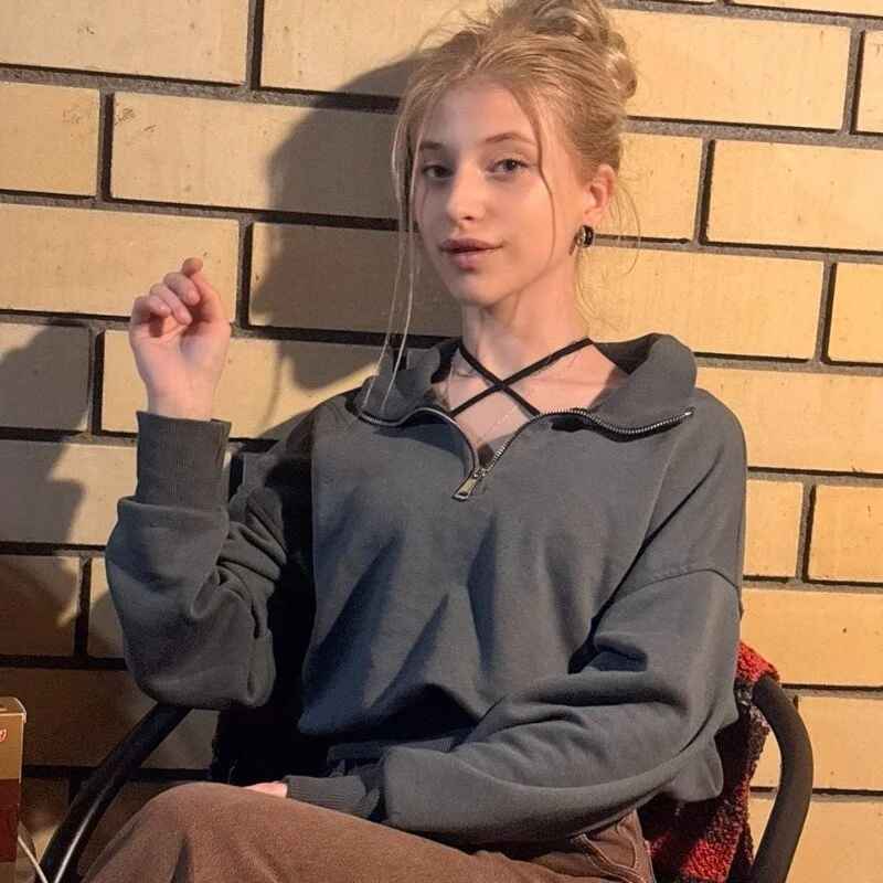 FiveFootBlonde