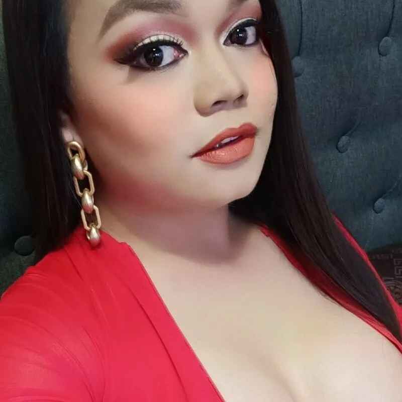 urQUEENSELFSUCKER